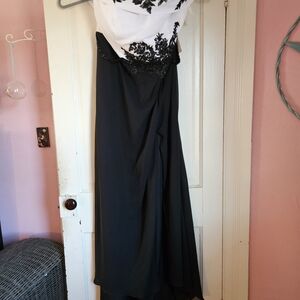 Chic Asymmetrical Black and White Dress